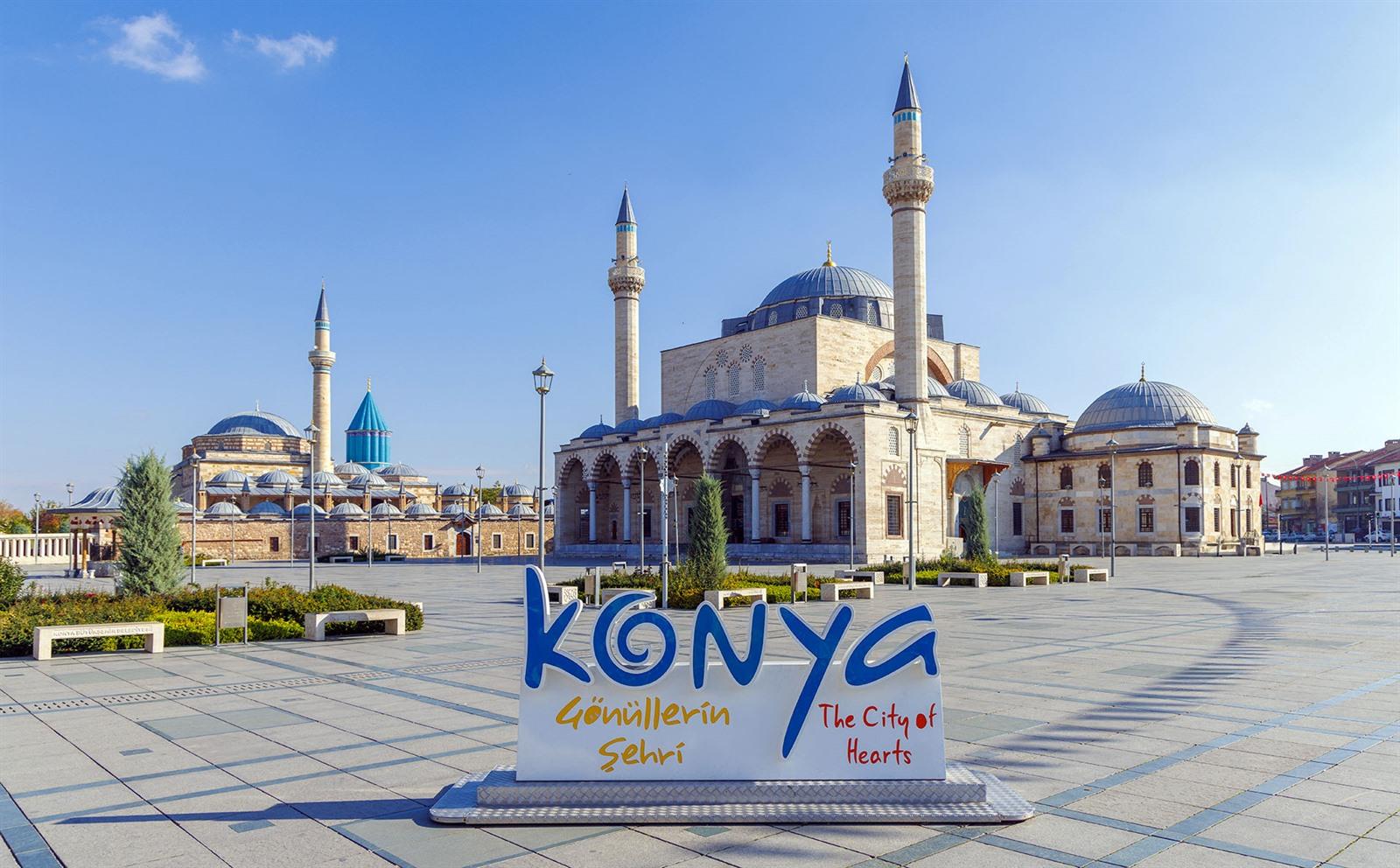 mevlana-museum-in-konya-bezoeken_39767_xl